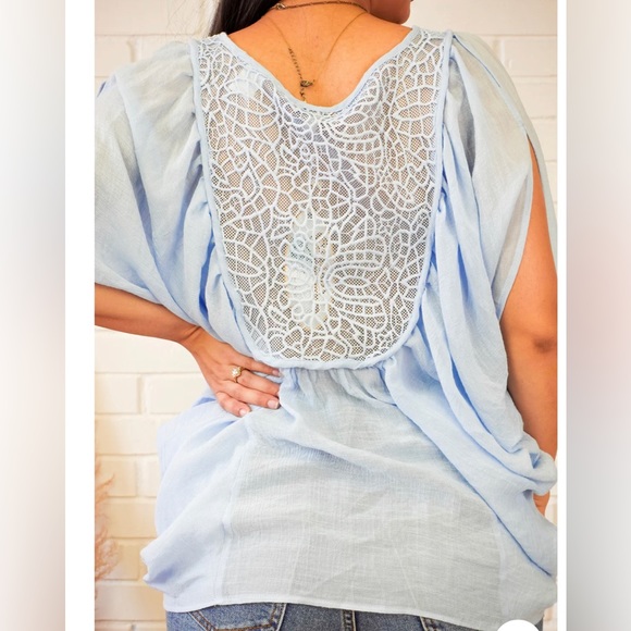 AZUCAR  White Flowy Blouse with Mesh Detail Size L -  NWT - Picture 8 of 11